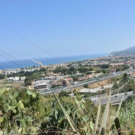 Angolo Verde * Rometta Marea